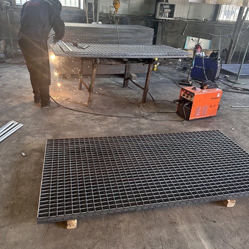 鋼格柵板如何防銹？這些處理方法很關鍵